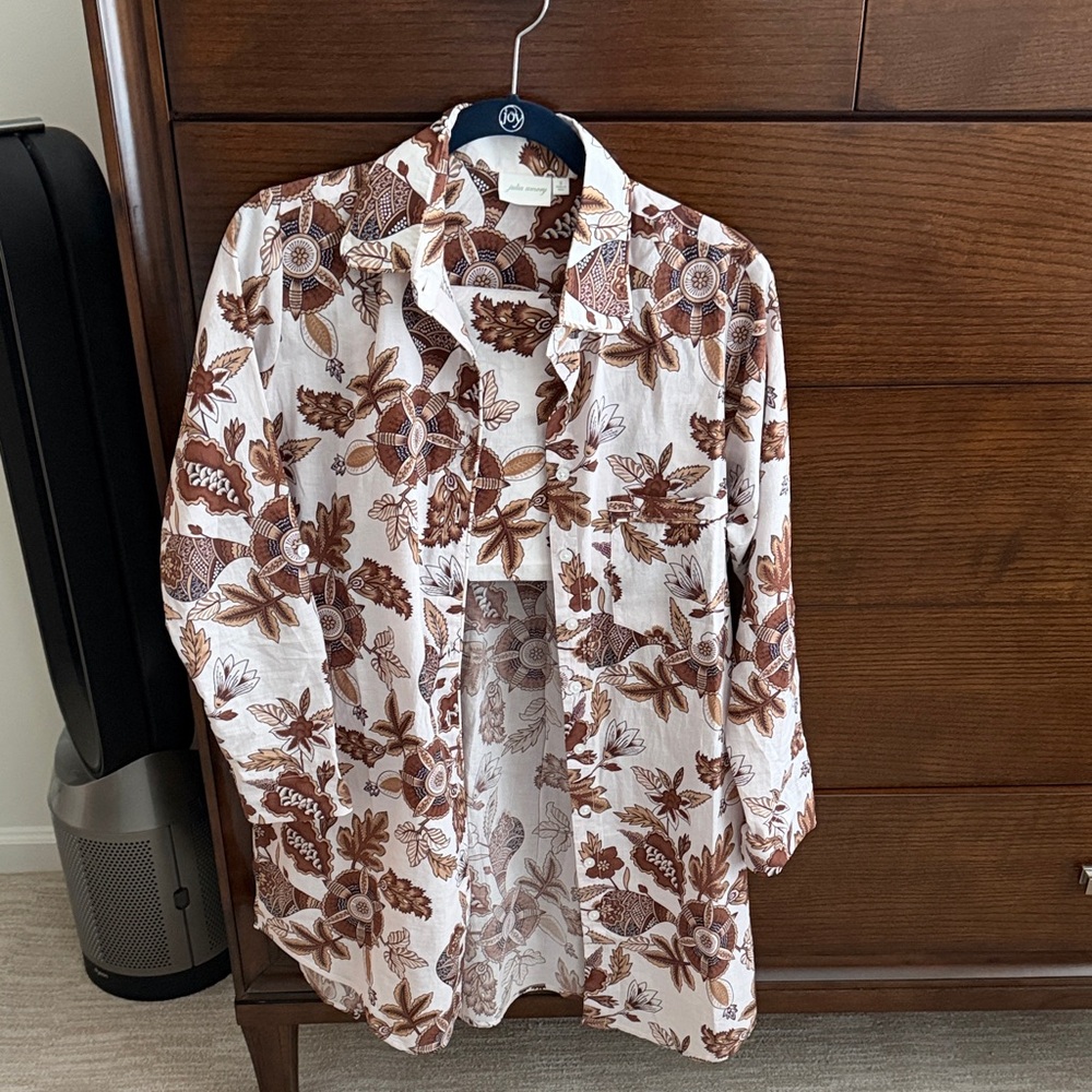 Julia Amory Husband Shirt and Pareo